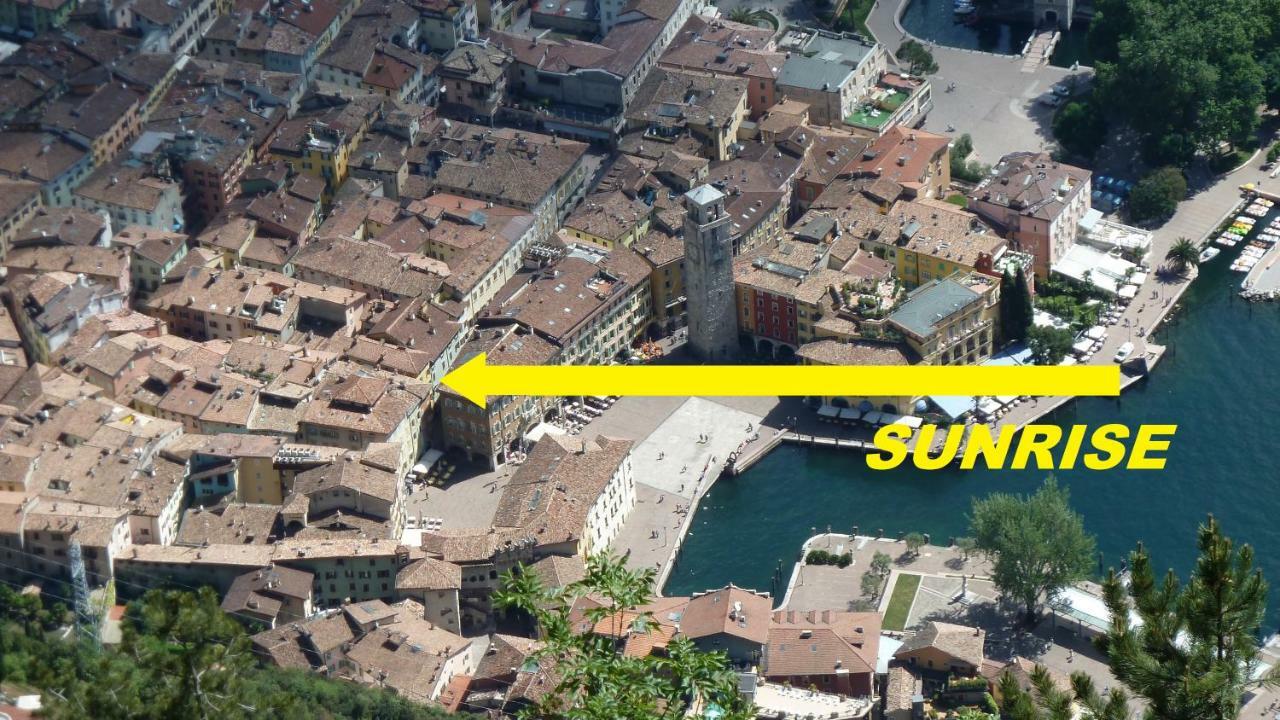Appartamento Sunrise - Centro Storico N1 Ρίβα ντελ Γκάρντα Εξωτερικό φωτογραφία